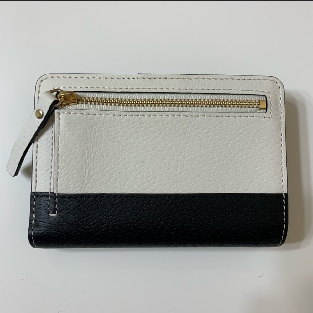 Kate Spade Wallet - Picture 2 of 4